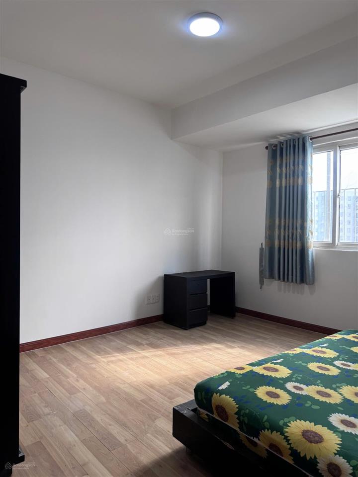 Cho thuê căn hộ chung cư vstar phú thuận, q7 diện tích 117m2.  0934 073 *** ms ngân