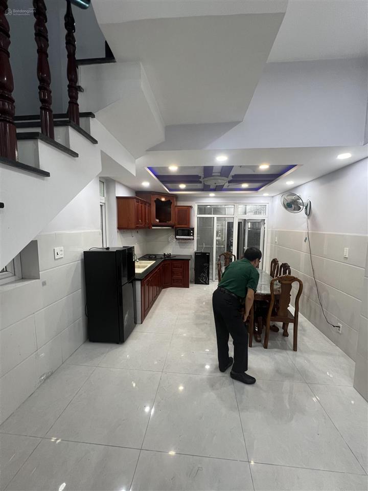Cho thuê nhà bến lức, long an, kdc trần anh, vào ở ngay