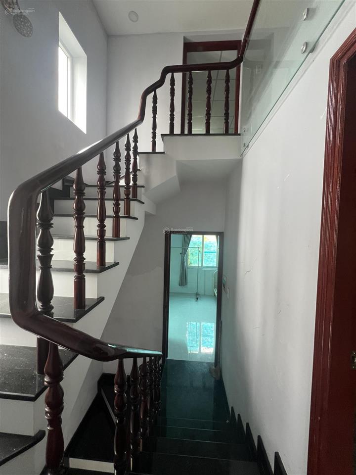 Cho thuê nhà bến lức, long an, kdc trần anh, vào ở ngay