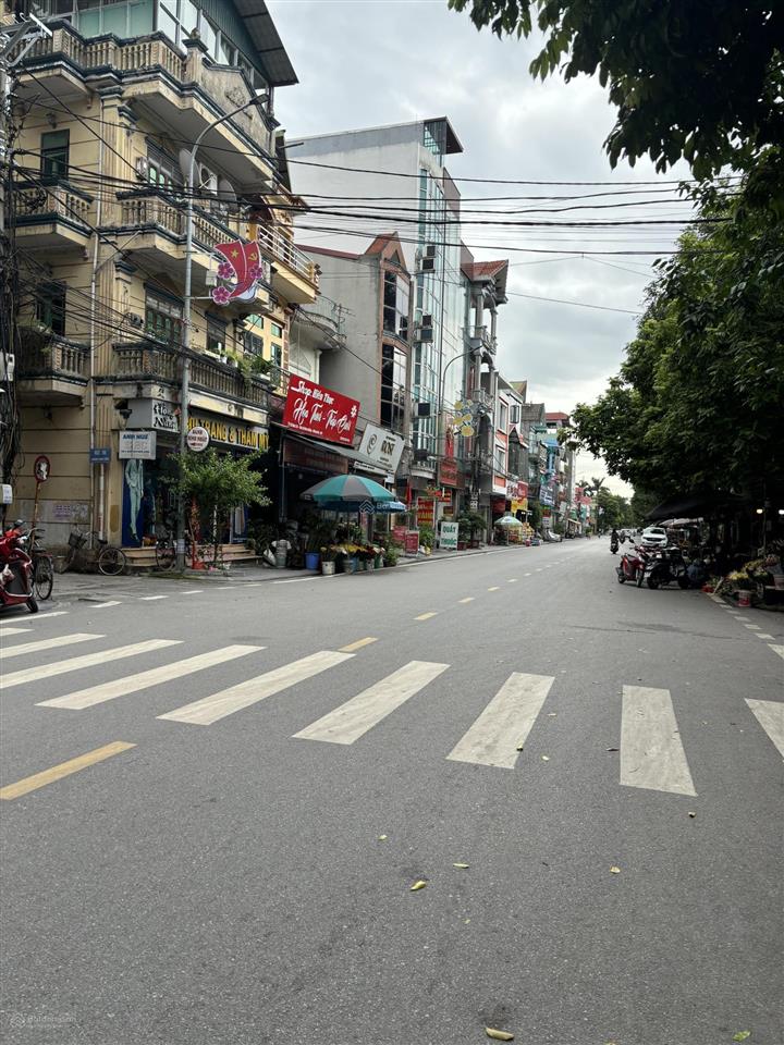 Cho thuê mặt đường 24m hà phong kinh doanh. dt 70m2 mt 5m, giá 7tr/th gần đại học tài chính