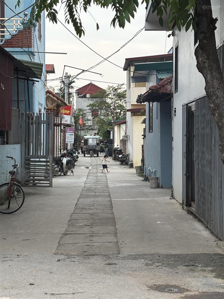 Bán đất thôn ngự tiền thanh lâm mê linh hn . 55m2,mt4,22m giá 2,4 tỷ băng 2 chợ đầu mối hoa qua