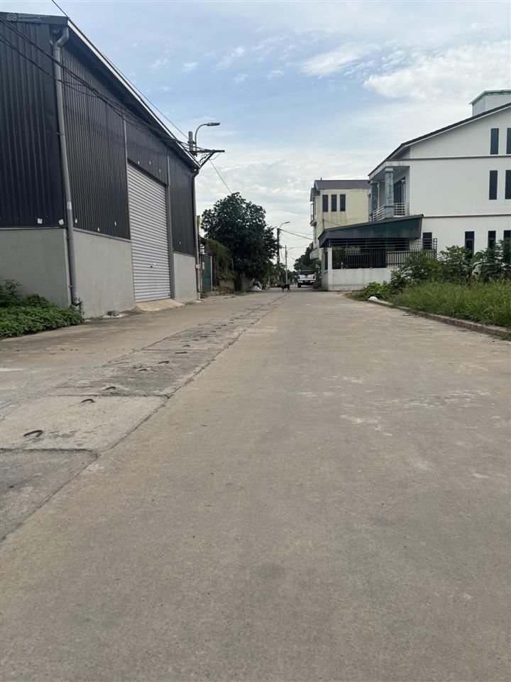 Bán đất thôn ấp đồng vỡ quang minh mê linh. 70m2 mt 4m giá 47tr/m2 đường trục chính