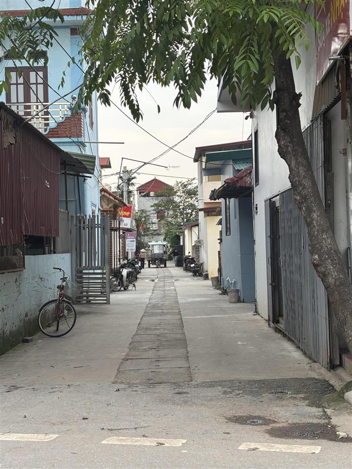 Bán đất thôn đức hậu thanh lâm mê linh. dt55m2 mt 4,2m giá 2,25tỷ băng 2 đường liên tỉnh ngõ thông