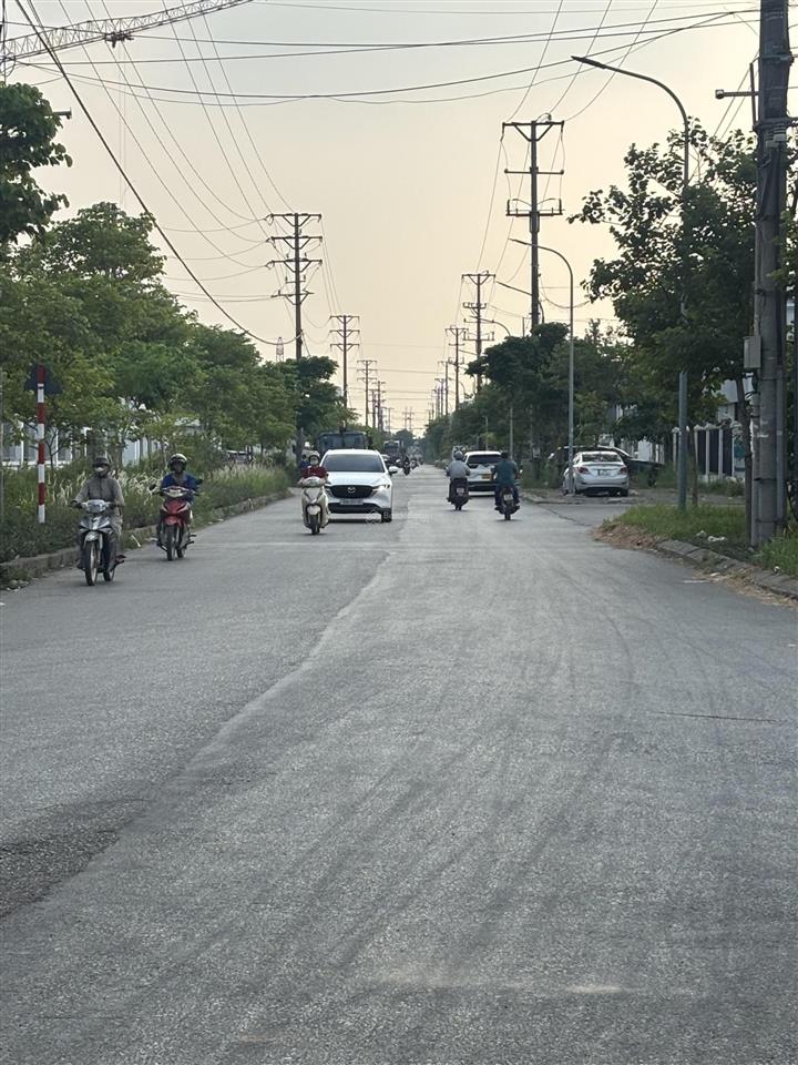 Bán đất tổ 5 thị trấn quang minh mê linh hn. 68m2 mt4m 2 mặt thoáng giá 3,4 tỷ