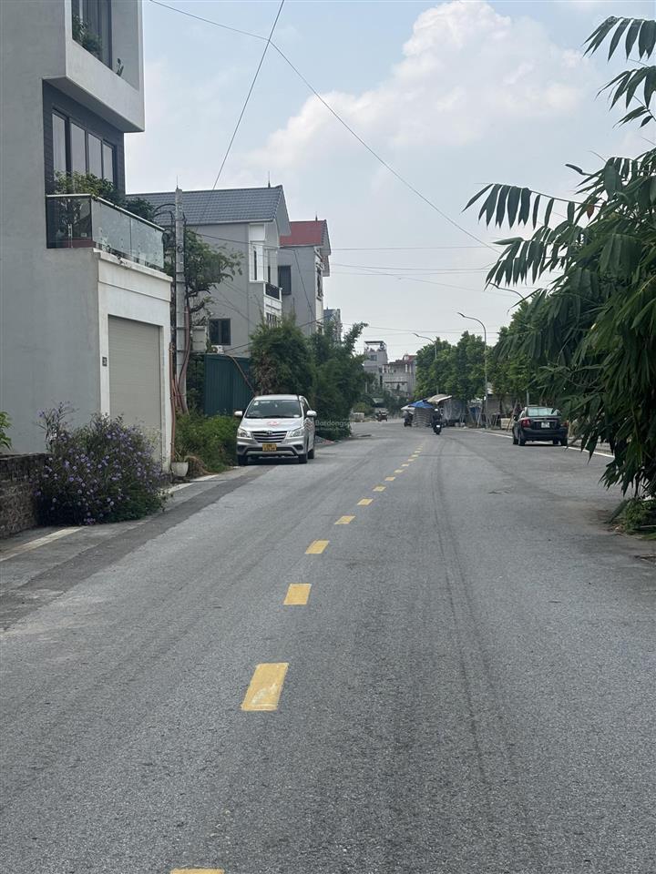 Bán đất 2mt thôn cư an, tam đồng, mê linh. dt 223 mt 10m, giá 35tr/m2