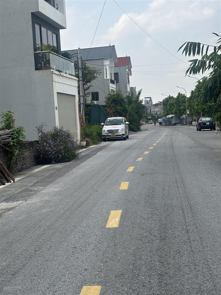 Bán đất 2mt thôn cư an, tam đồng, mê linh. dt 223 mt 10m, giá 35tr/m2