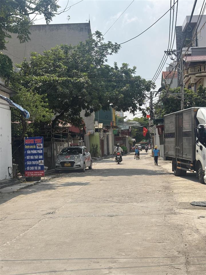 Đất tổ 10 ấp tre tt quang minh mê linh hn. dt54m2 mt4m giá 2,65 tỷ đường rộng 6m đường thông