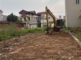 Lô góc 2mt 2,55 tỷ dt 54m2 mt 4m. tổ 9 ấp tre mê linh, trục chính, đường 2 ô tô tránh