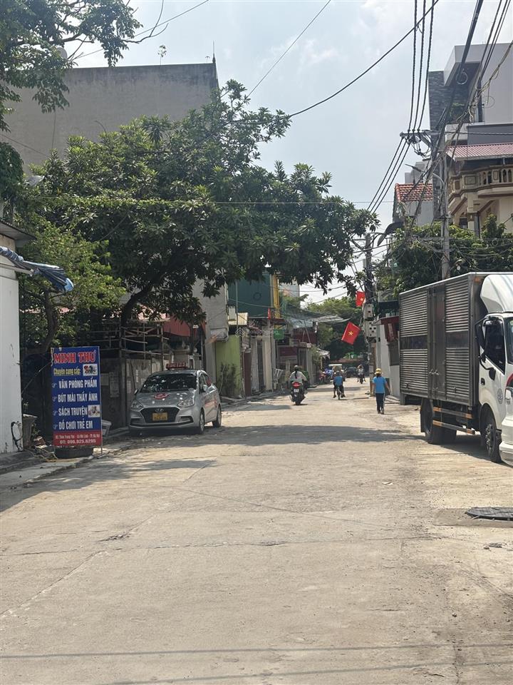 Bán đất trung hậu tiền phong. dt 66m2 mt 5m giá 2,6 tỷ vị trí đắc địa