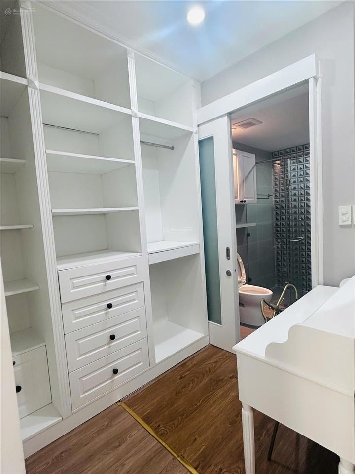 Cho thuê căn hộ goldview 3pn nhà mới đẹp như hình, full nội thất, vào ở liền