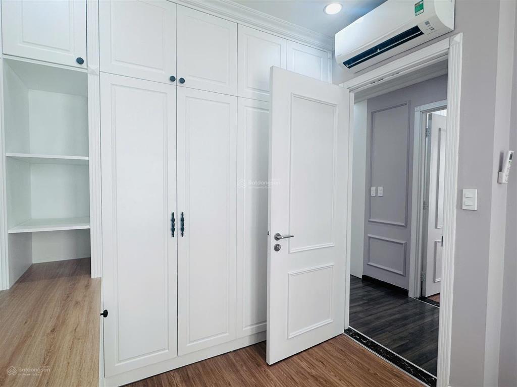 Cho thuê căn hộ goldview 3pn nhà mới đẹp như hình, full nội thất, vào ở liền