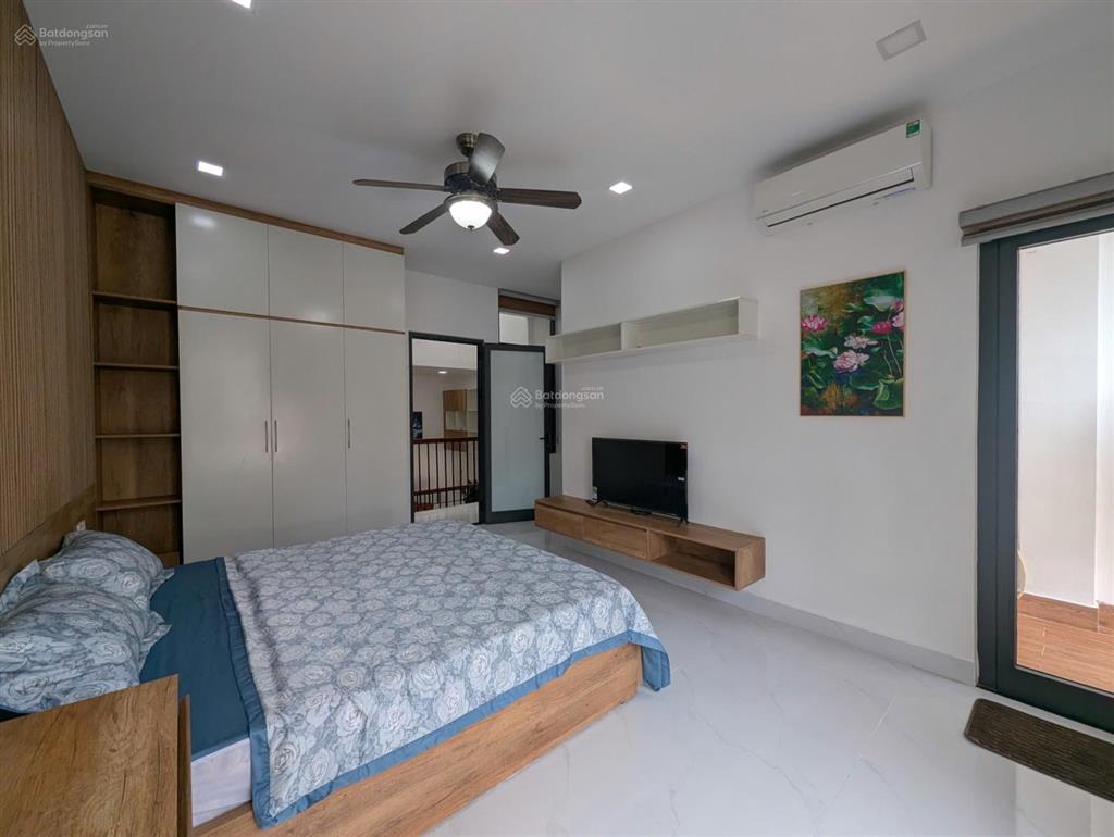 Nhà 3 tầng mặt tiền đường 5,5m phan phu tiên, cách biển chỉ 150m