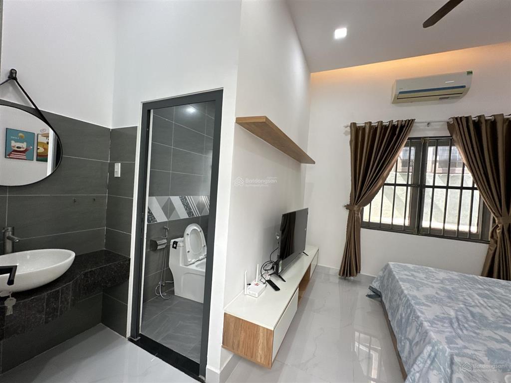 Nhà 3 tầng mặt tiền đường 5,5m phan phu tiên, cách biển chỉ 150m