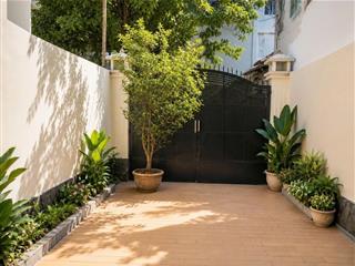 Duy nhất 1 căn ngay nhà Thi Đấu Phú Thọ Q11 - Xe oto đỗ cửa ngày đêm - 86m2 - Ngang 4m2 - 5 phòng ngủ mới - 10.x tỷ