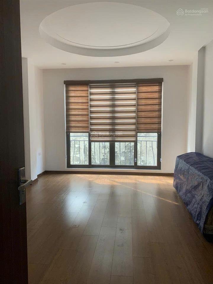 Bán nhà phố hào nam,dt 49m2 x 5 tầng,ngõ 3 gác,50m ra phố,full nội thất,mới đẹp,giá 11,8 tỷ