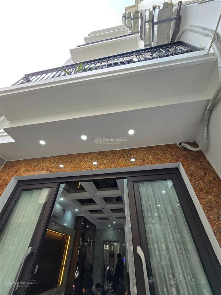Cho thuê cả nhà ngõ phố tây sơn,đống đa,hà nội,dt 35m2 x 5 tầng, giá 15tr/tháng