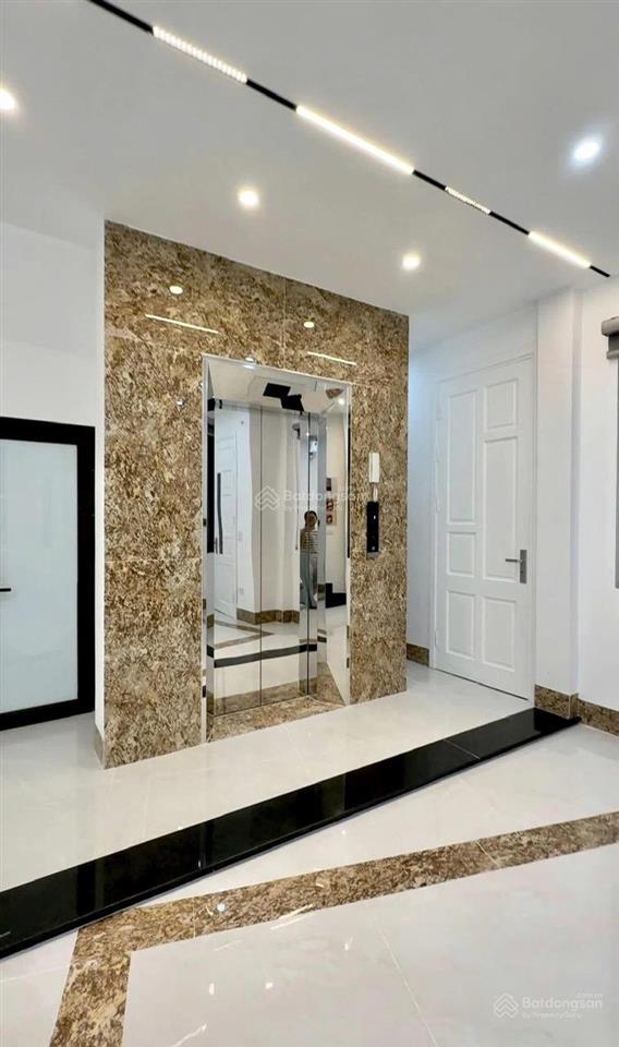 Cho thuê nhà ngõ 100 trần duy hưng,cầu giấy,hà nội,dt 40m2 x 6 tầng,tm,giá 25tr tr/tháng