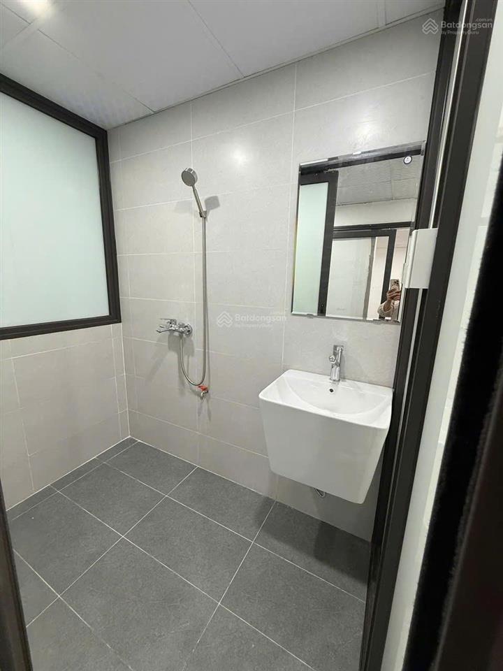 Cho thuê cả nhà ngõ phố kim mã thượng,đống đa,hà nội, dt 70m2 x 7 tầng, giá 55tr/tháng