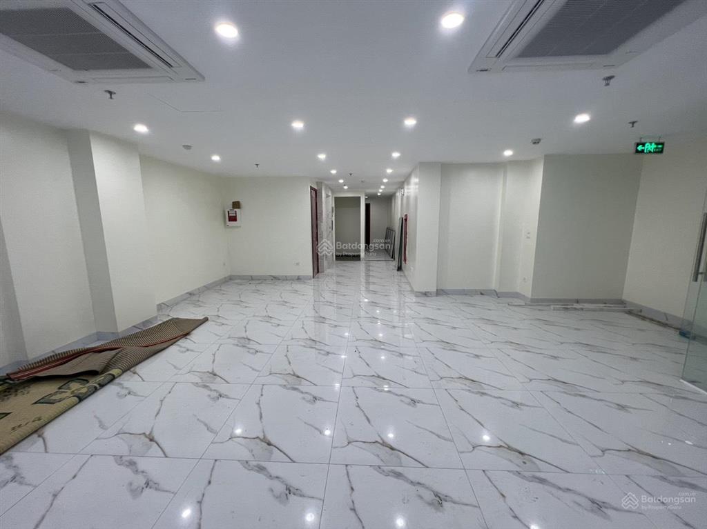 Cho thuê cả tòa vp phố trung phụng,đống đa,dt 200m2 x 7 tầng + 1 hầm,tm,giá 200tr/tháng,tòa mới xây