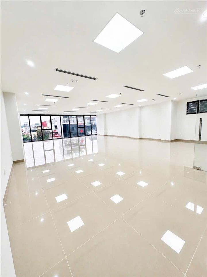 Cho thuê cả tòa vp phố trung phụng,đống đa,dt 200m2 x 8 tầng + hầm,tm, giá 200tr/th,tòa mới tinh