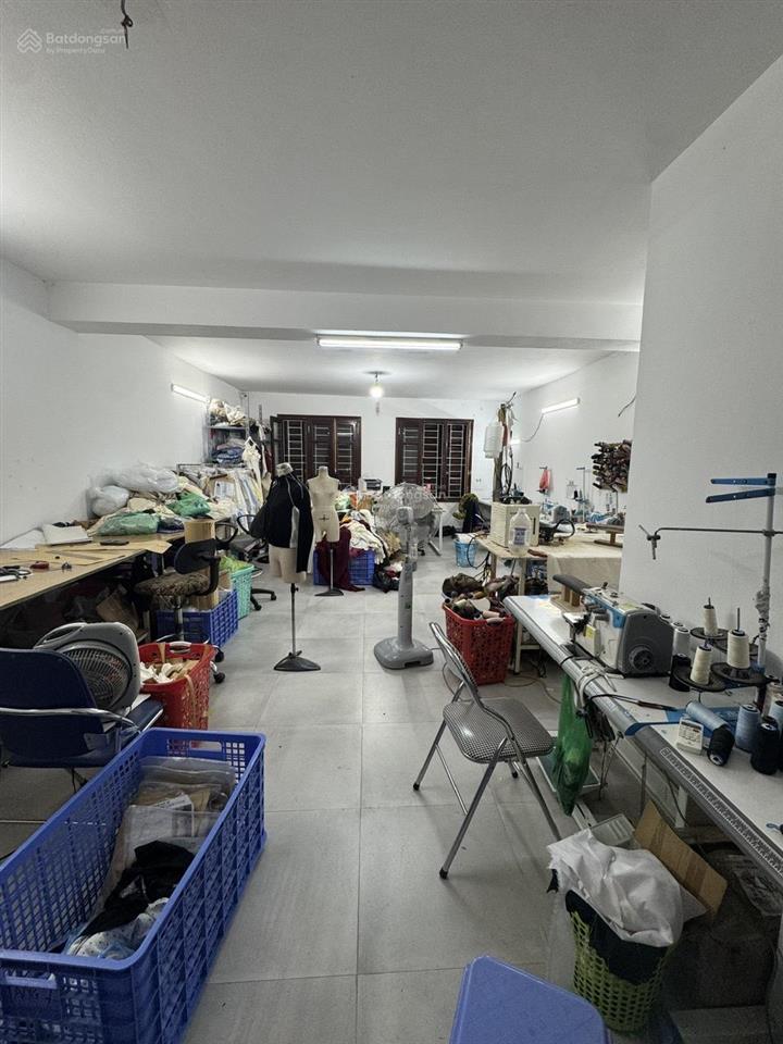 Cho thuê cả tòa nhà vp phố hoàng văn thái, thanh xuân, hà nội, dt 90m x 7 tầng, tm, giá 45tr/tháng