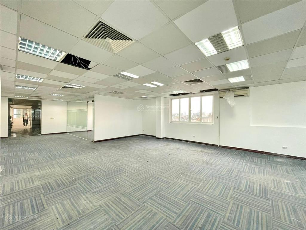 Cho thuê vp phố nguyễn du, hai bà trưng, hà nội, dtsd 120m², thông sàn, giá 29tr/tháng