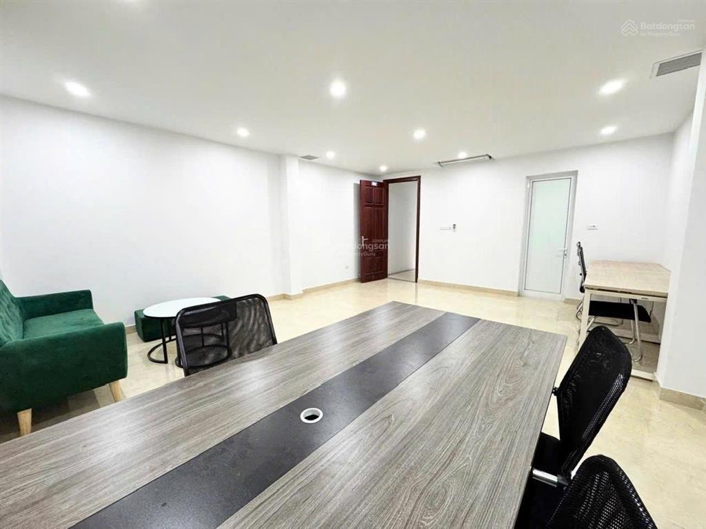 Cho thuê văn phòng phố trung kính, cầu giấy, hà nội, dtsd 45m2, thông sàn, giá 8,5tr/tháng