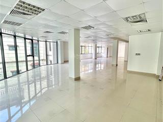 Cho thuê văn phòng phố hoàng cầu, quận đống đa, hà nội, dtsd 130m2, thông sàn, giá 32tr/tháng