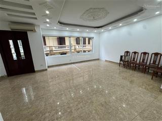 Cho thuê văn phòng phố đê la thành, đống đa, hà nội, dtxd 80m2, thông sàn, giá 10tr/tháng