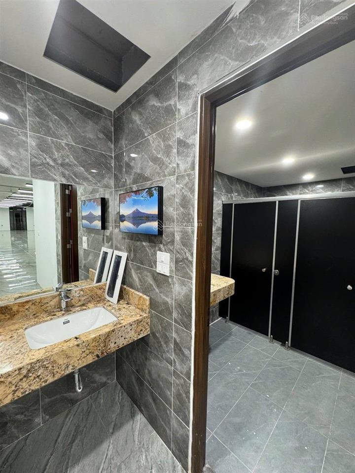 Cho thuê văn phòng phố đặng tiến đông, đống đa, hà nội, dtsd 150m2, thông sàn, giá 32tr/tháng