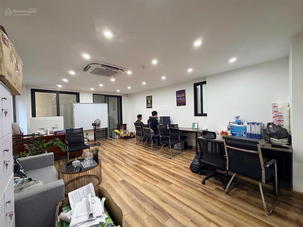 Cho thuê văn phòng ngõ phố trần quang diệu, đống đa, hà nội, dtsd 45m2, giá 9tr/tháng