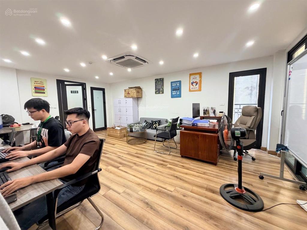 Cho thuê văn phòng ngõ phố trần quang diệu, đống đa, hà nội, dtsd 45m2, giá 9tr/tháng