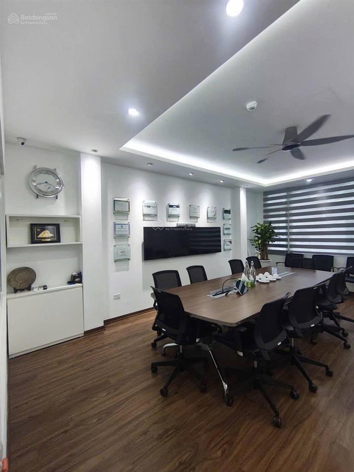 Cho thuê vp phố linh lang, phường ba đình, hà nội, dtsd 105m2, giá 25tr/tháng
