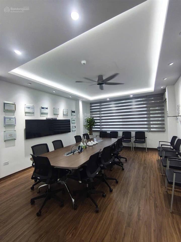Cho thuê vp phố linh lang, phường ba đình, hà nội, dtsd 105m2, giá 25tr/tháng