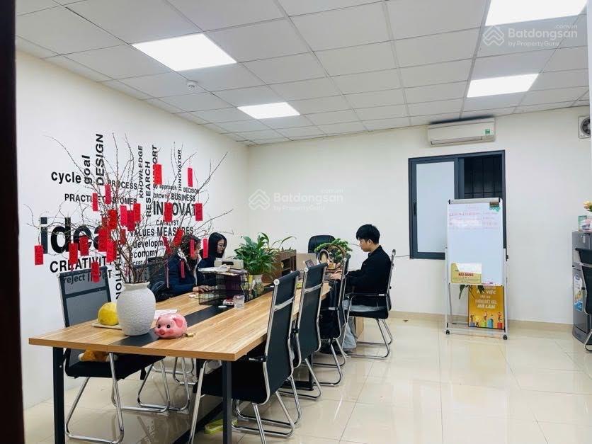 Cho thuê văn phòng phố yên hòa, cầu giấy, hà nội, dtsd 50m2, thông sàn, giá 9,5tr/tháng