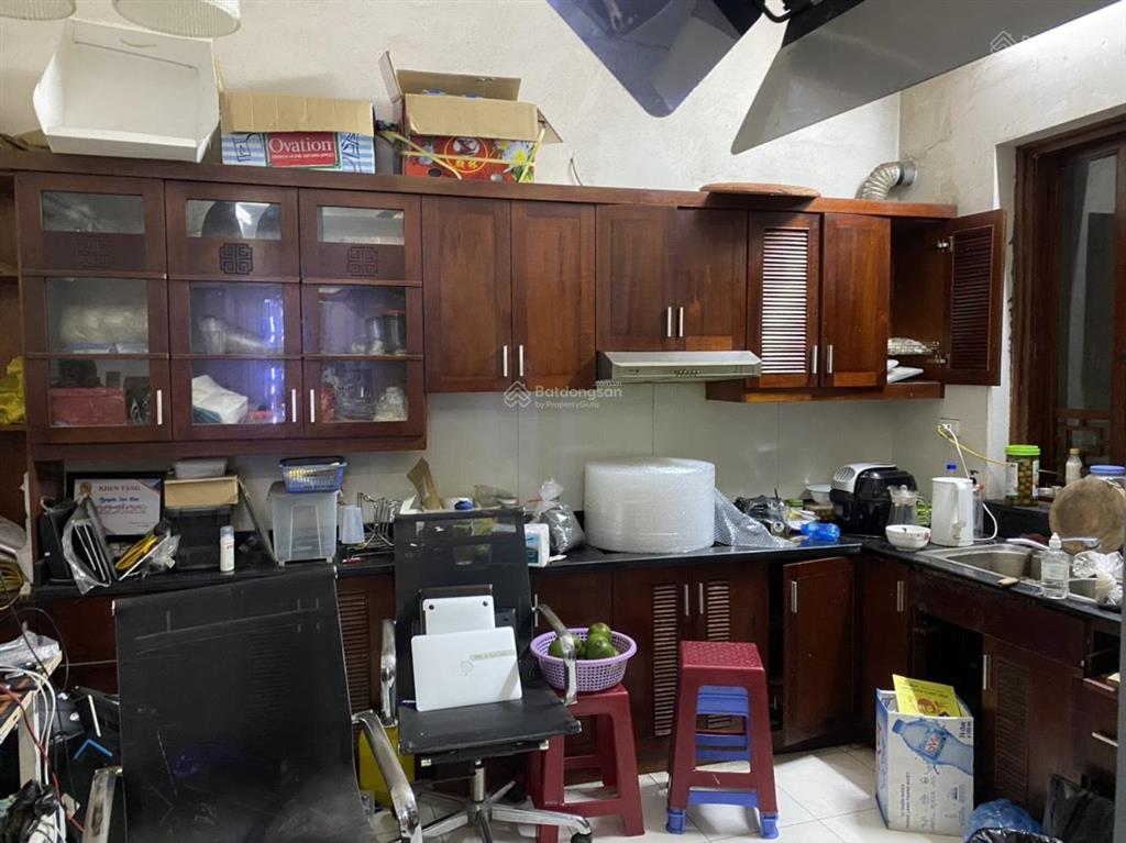 Cho thuê cả nhà phố thái hà, đống đa, hà nội, dt 65m2 x 4 tầng, giá 20tr/tháng, mới đẹp
