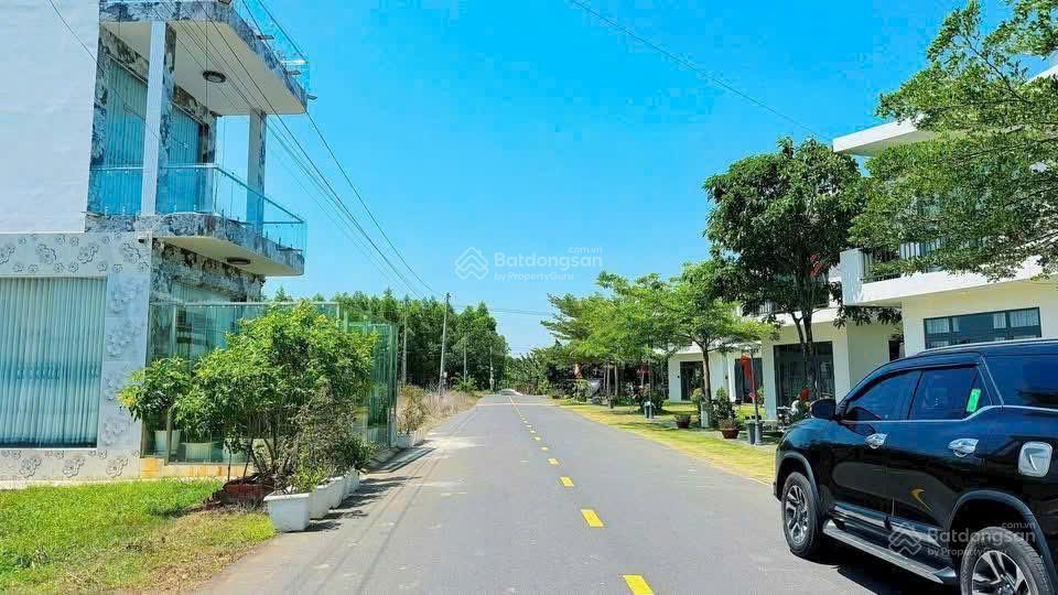 Bán gấp lô đất biệt thự vườn ngay chợ phước hải tp hcm, đã xây rào kiên cố giá thấp hơn thị trường