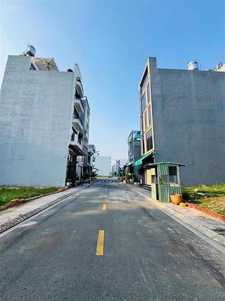 Bán gấp 2 nền liền kề tdc 1.8 ha bình khánh giá 21 tỷ