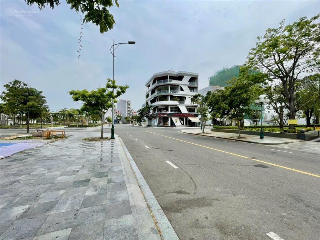 Cần bán lô góc 2 mặt tiền, view công viên hoà bình khu đô thị biển ocean dunes, xây khách sạn nhà ở