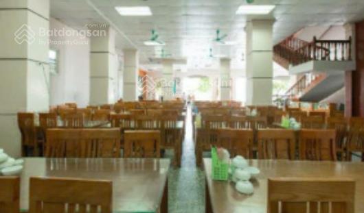 Bán tòa khách sạn tọa lạc tại vị trí đắc địa nhất tp sầm sơn, thanh hóa giá tốt, 700m2, đang kd tốt