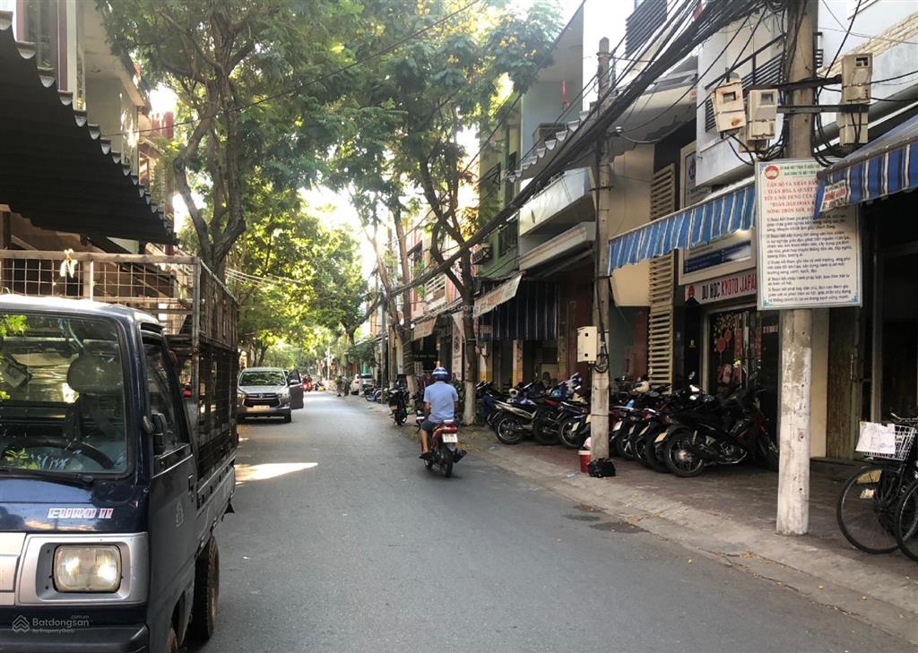 Đất mt kinh doanh cù chính lan đường 5m5 gần hà huy tập