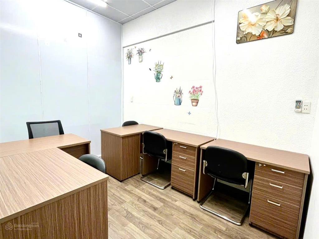 Văn phòng trọn gói quận 1 chỉ 5,9 triệu/tháng  full nội thất, vào làm việc ngay