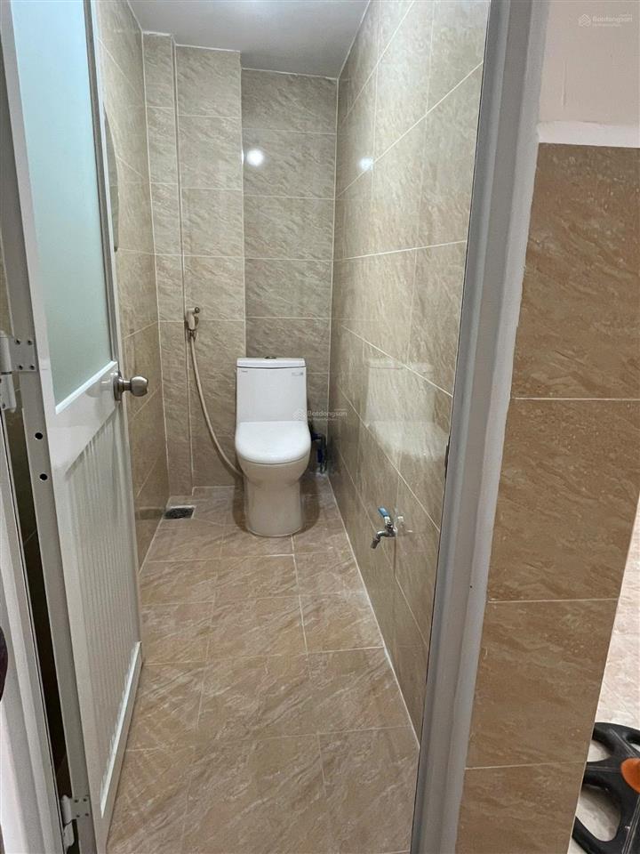 Cho thuê mặt bằng lối đi riêng 4.5x11m góc ngã tư, gần chợ bình triệu thủ đức giá 9 triệu/tháng