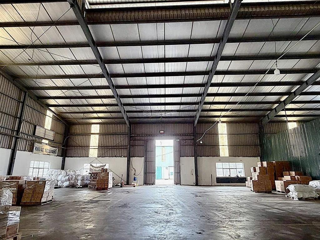 Chính chủ cho thuê 250m kho đông anh  hn cách cầu nhật tân 20 phút đi xe cont đỗ cửa kho