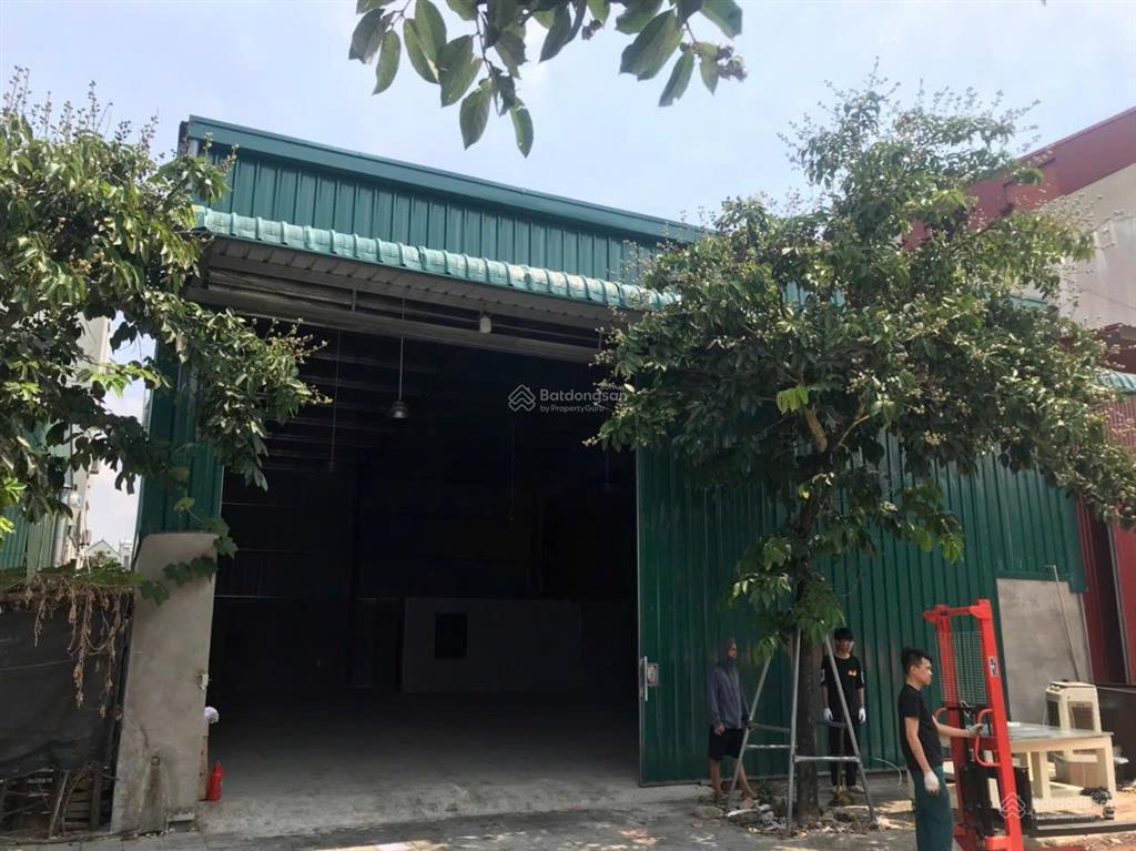 Sẵn #230m kho #độclập bên ngoài khu đô thị nguyên khê  đông anh
khung zamil, có vệ sinh khép kín,