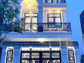 Bán nhà 1 trệt 2 lầu mặt tiền đường Xô Vết Nghệ Tĩnh - Vũng Tàu.