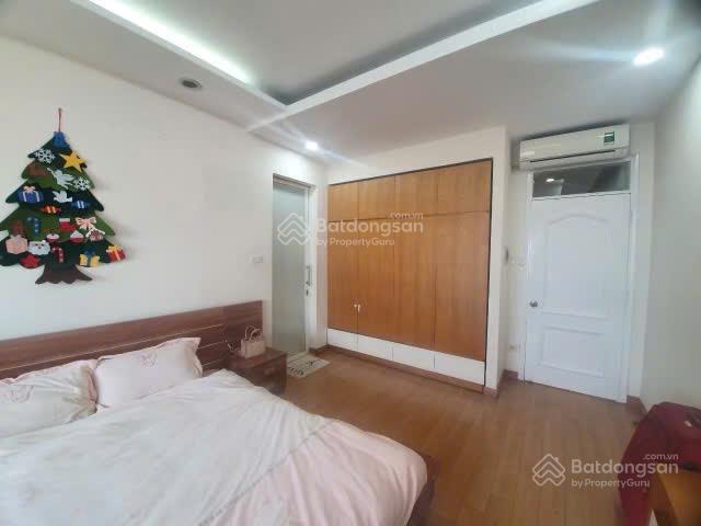 Cần bán căn hộ tòa 24t1, tầng cao đẹp, không gian thoáng, ở rất dễ chịu.