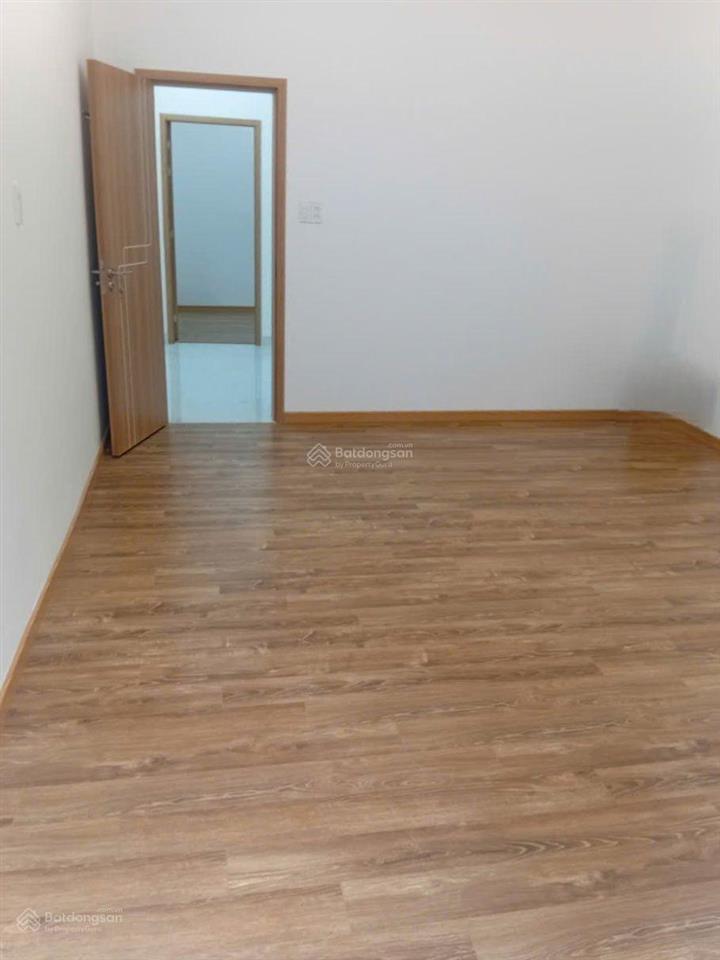 Bán nhà siêu diện tích (4m x 13m), nguyễn trọng tuyển, giá tốt, 7,5 tỷ tl, gồm 3pn, 2wc
