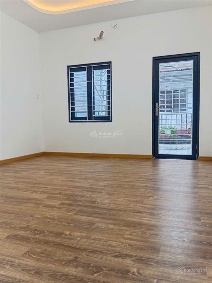 Bán nhà siêu diện tích (4m x 13m), nguyễn trọng tuyển, giá tốt, 7,5 tỷ tl, gồm 3pn, 2wc