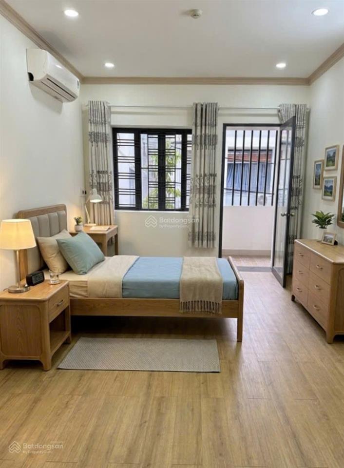 Bán gấp nhà lê văn sỹ, dt 3,5m x 12m (dtcn 42m2), 2pn, 3wc, shr, giá 6,89 tỷ